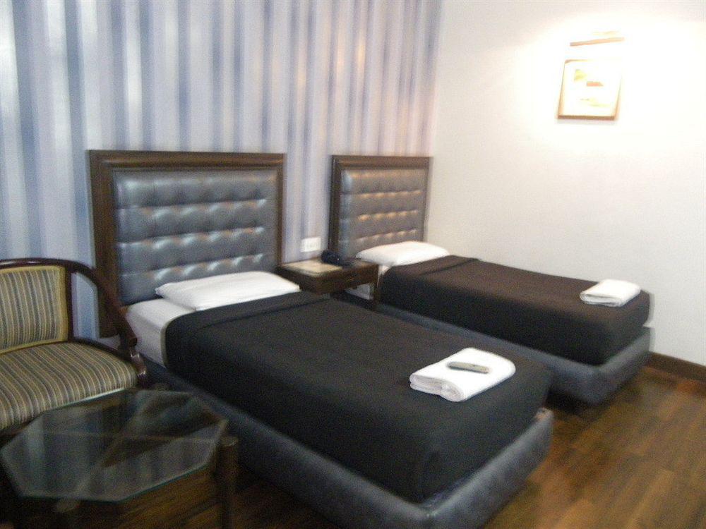 Hotel Metro Continental เดลี ภายนอก รูปภาพ